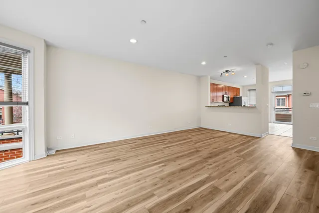 $2,900 | 57 Northfield Terrace, Unit 57, Wheeling, IL 60090