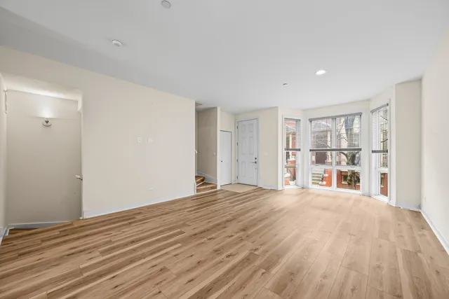 $2,900 | 57 Northfield Terrace, Unit 57, Wheeling, IL 60090