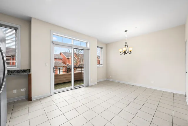 $2,900 | 57 Northfield Terrace, Unit 57, Wheeling, IL 60090