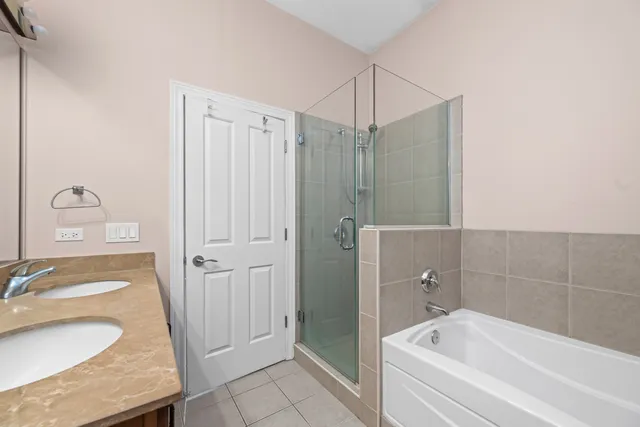 $2,900 | 57 Northfield Terrace, Unit 57, Wheeling, IL 60090