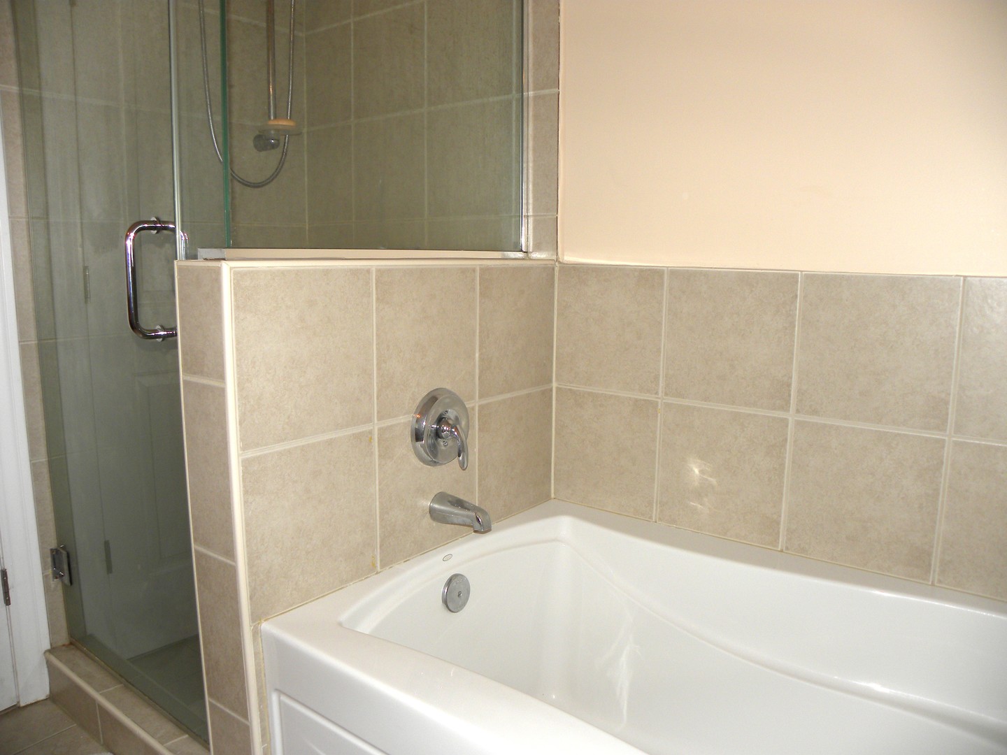 57 Northfield Terrace, Unit 57 Wheeling, IL 60090 - Photo 10 of 15