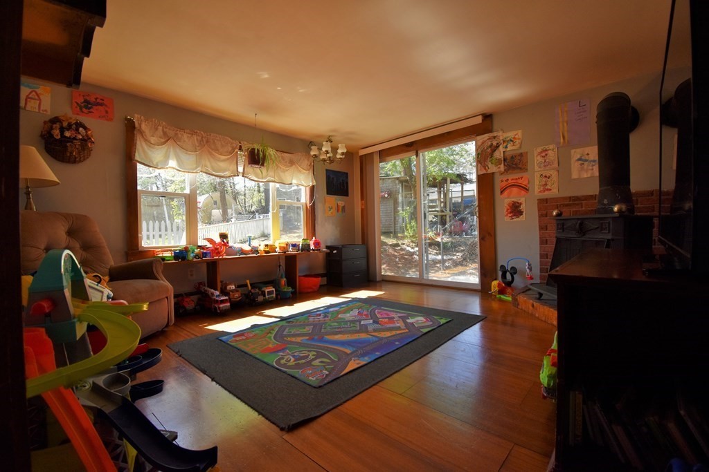 7 Hickory Road Halifax, MA 02338 - Photo 17 of 33 Gallery Image 17
