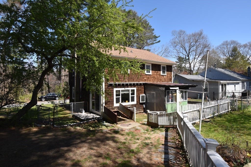 7 Hickory Road Halifax, MA 02338 - Photo 29 of 33 Gallery Image 29