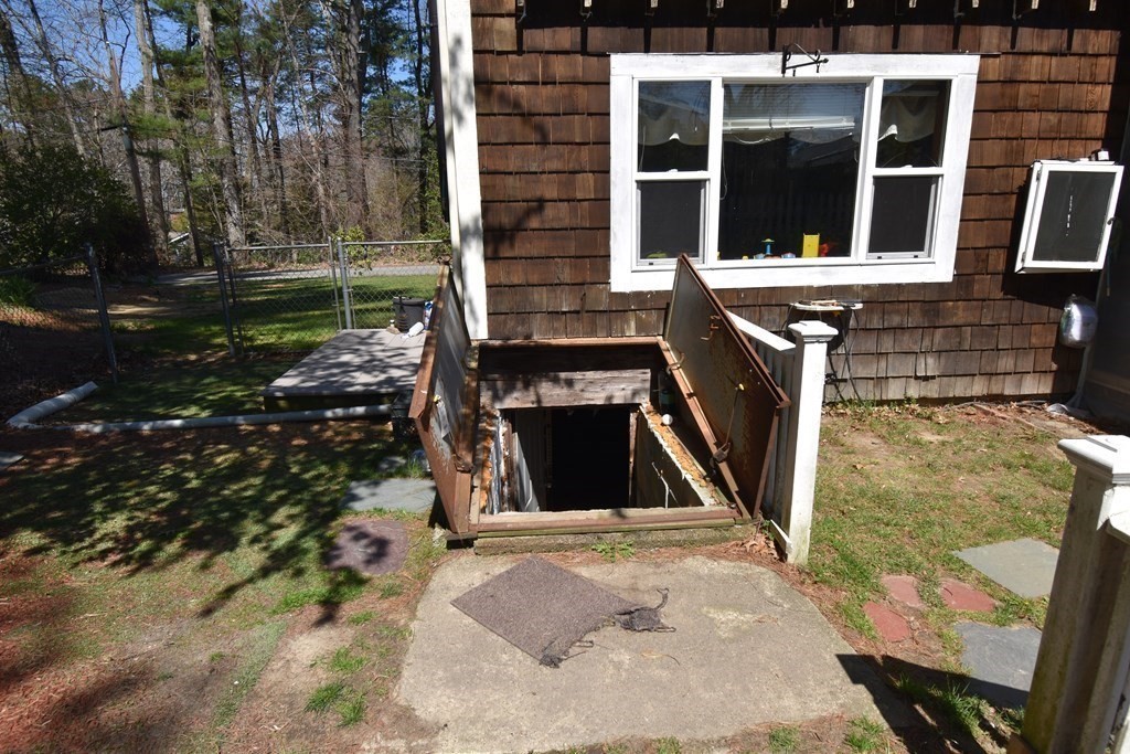 7 Hickory Road Halifax, MA 02338 - Photo 30 of 33 Gallery Image 30