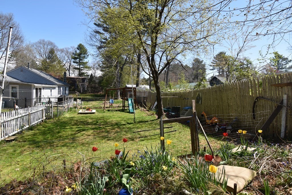 7 Hickory Road Halifax, MA 02338 - Photo 31 of 33 Gallery Image 31