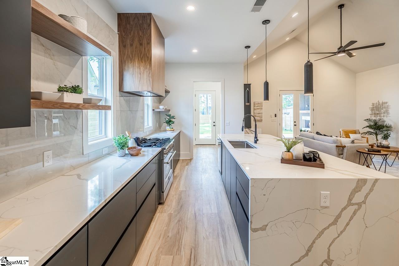 105 David Street Greenville, SC 29609 - Photo 12 of 35