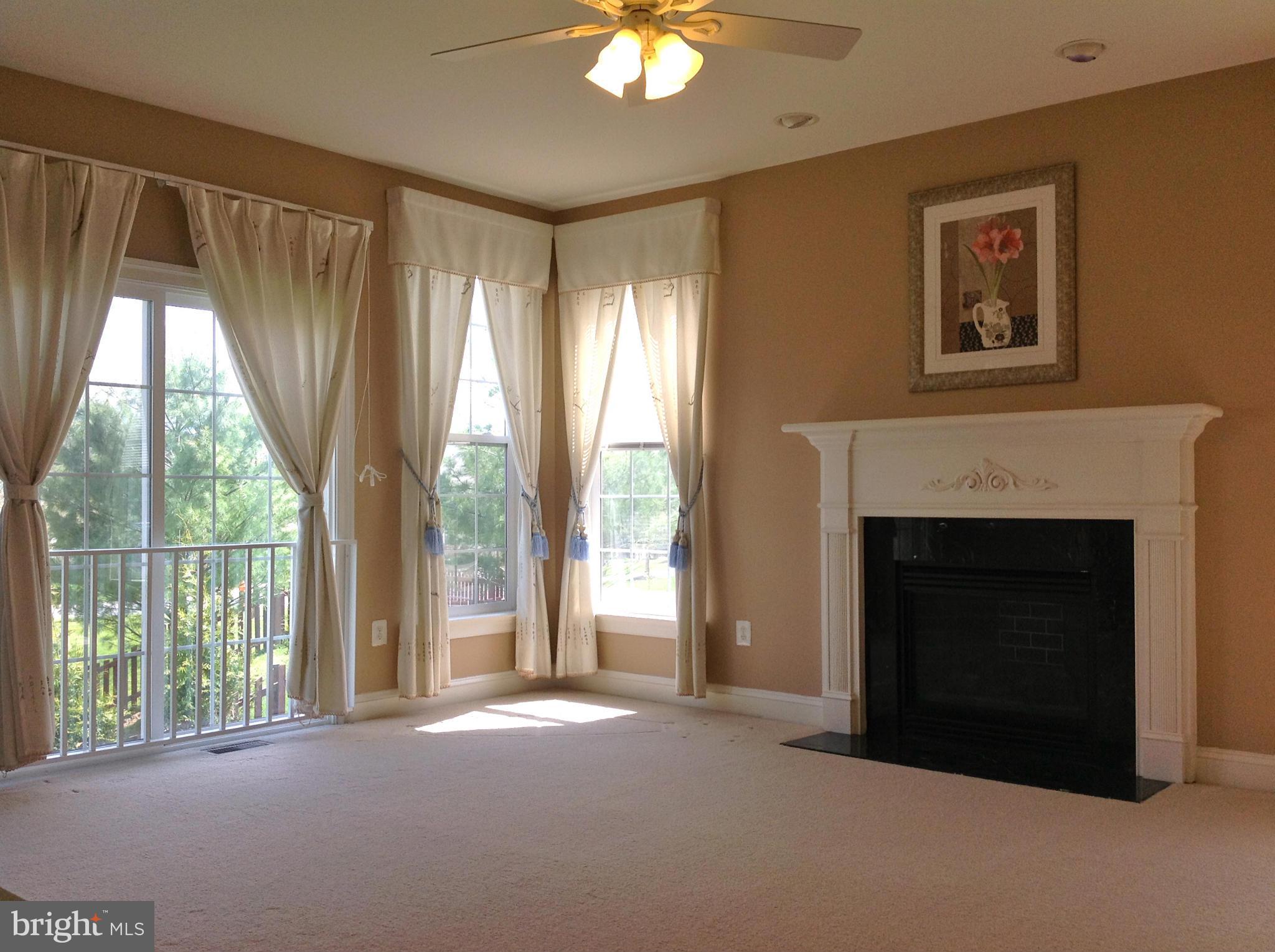 8200 Michaels Ridge Ellicott City, MD 21043 - Photo 10 of 15 Family Room