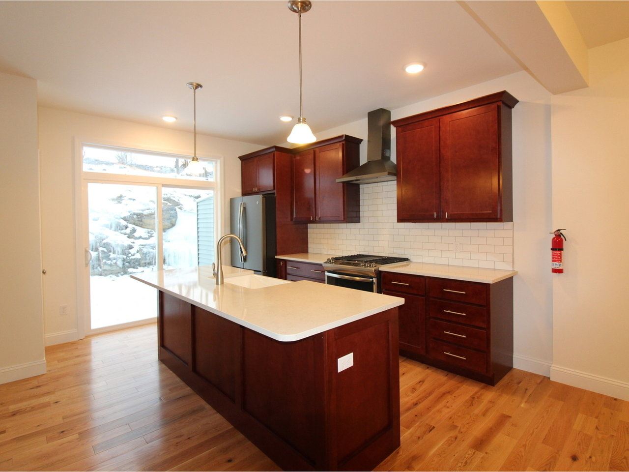 264 Obrien Farm Road South Burlington, VT 05403 - Photo 4 of 37 Gallery Image 4