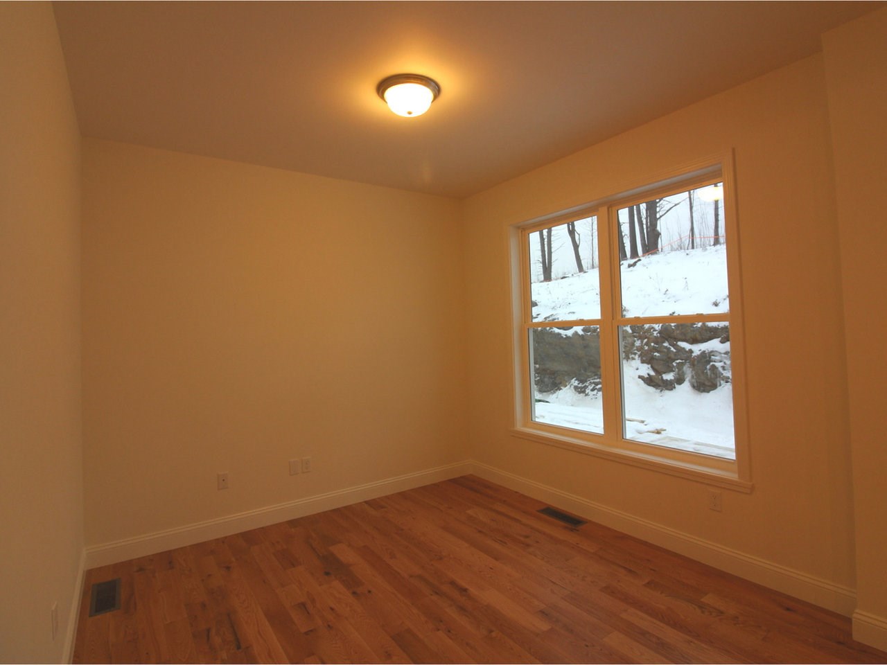 264 Obrien Farm Road South Burlington, VT 05403 - Photo 8 of 37 Gallery Image 8