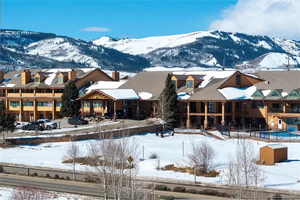 a view of outdoor space yard and patio