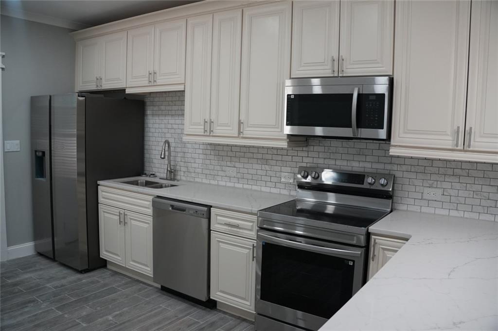 3800 Raiders Ridge Drive Lithonia, GA 30038 - Photo 3 of 14