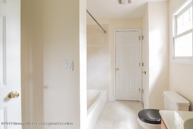 100 Kozloski Road Freehold, NJ 07728 - Photo 16 of 23 HJB_1336-4544588