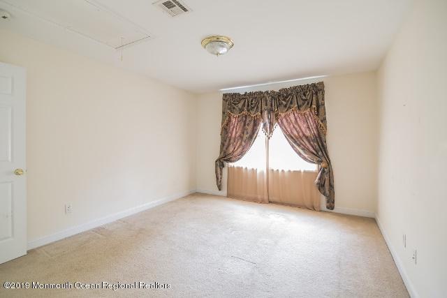 100 Kozloski Road Freehold, NJ 07728 - Photo 17 of 23 HJB_1339-4544591