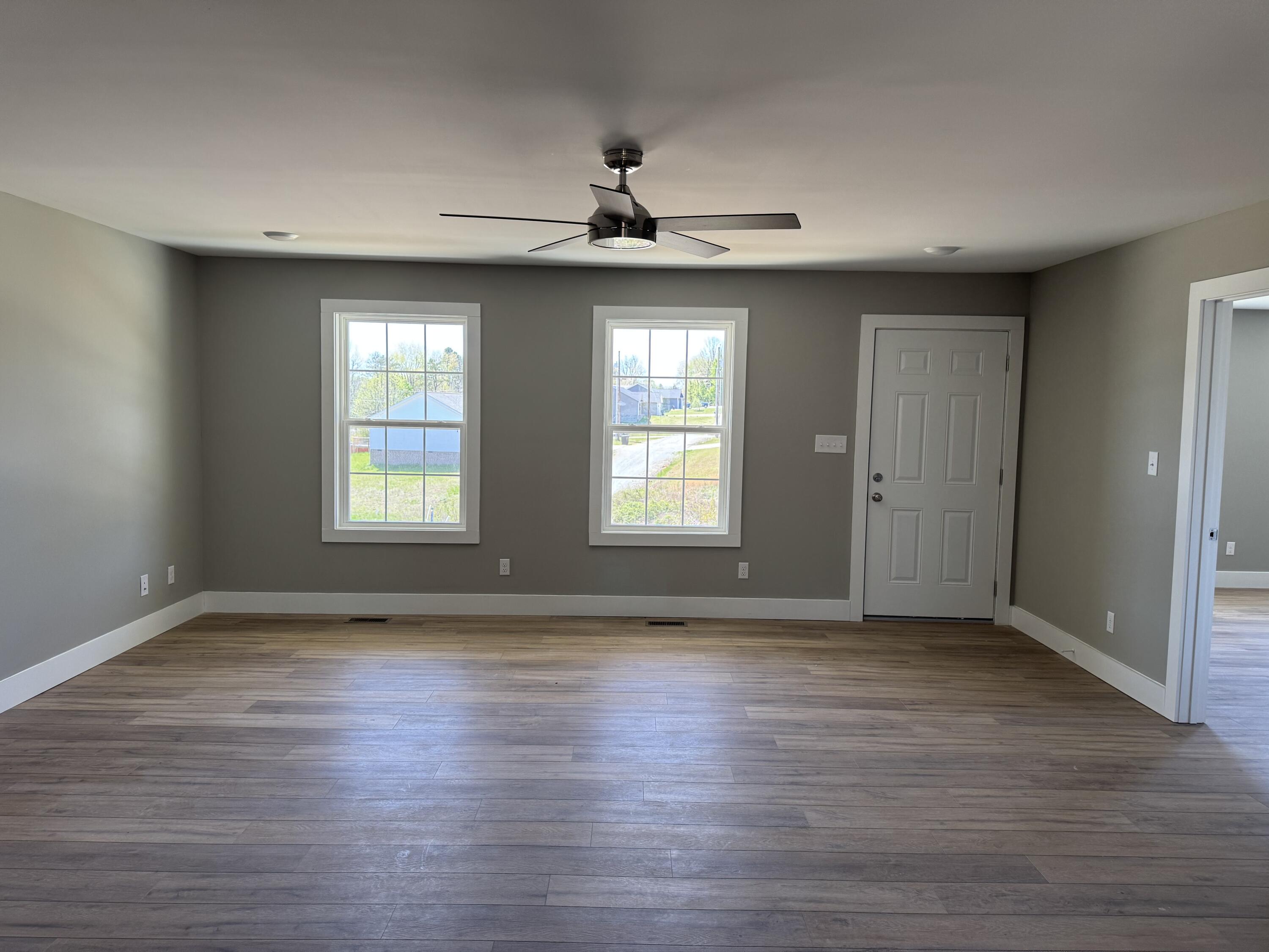 218 Little Acres Road Lily, KY 40740 - Photo 20 of 24 IMG_0144