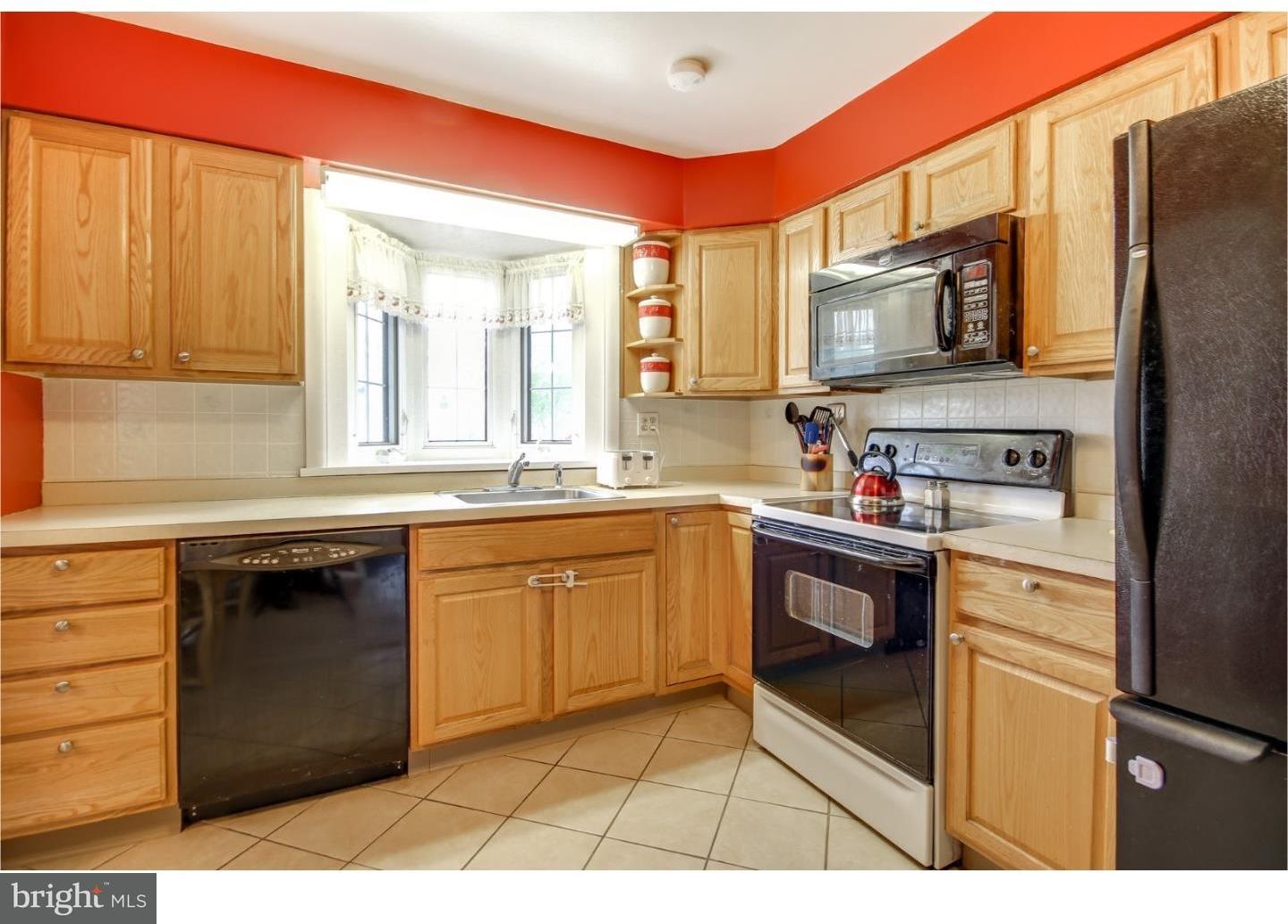 215 Avon Road Cherry Hill, NJ 08034 - Photo 4 of 10 Kitchen