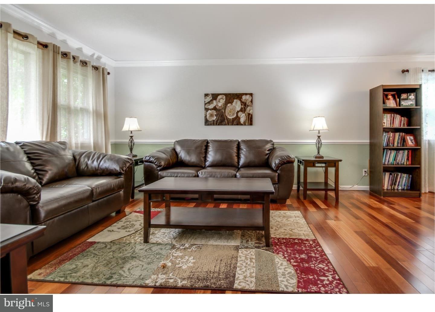 215 Avon Road Cherry Hill, NJ 08034 - Photo 6 of 10 Living Room