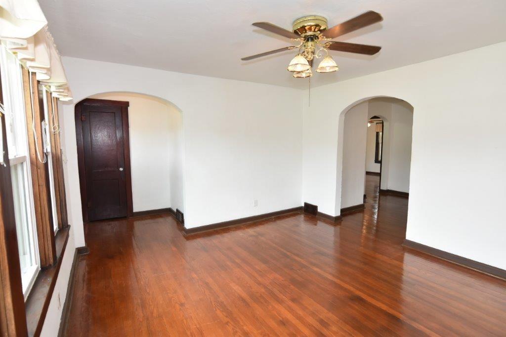 2301 7th Street Columbus, IN 47201 - Photo 6 of 27 Gallery Image 6