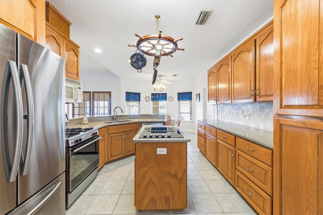 2127 Charing Cross, Unit CROSS Brunswick, GA 31525 - Photo 15 of 54