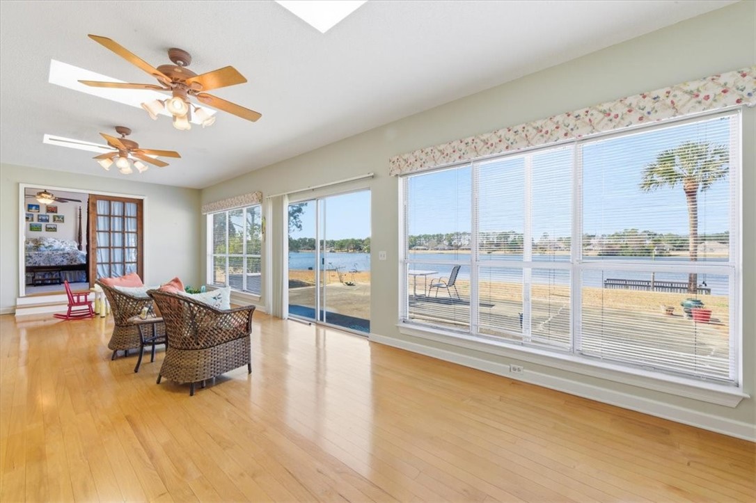 2127 Charing Cross, Unit CROSS Brunswick, GA 31525 - Photo 21 of 54 Sun Room