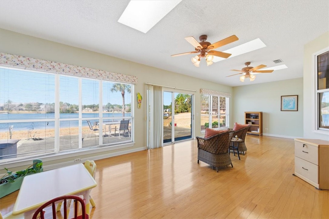 2127 Charing Cross, Unit CROSS Brunswick, GA 31525 - Photo 23 of 54 Sun Room