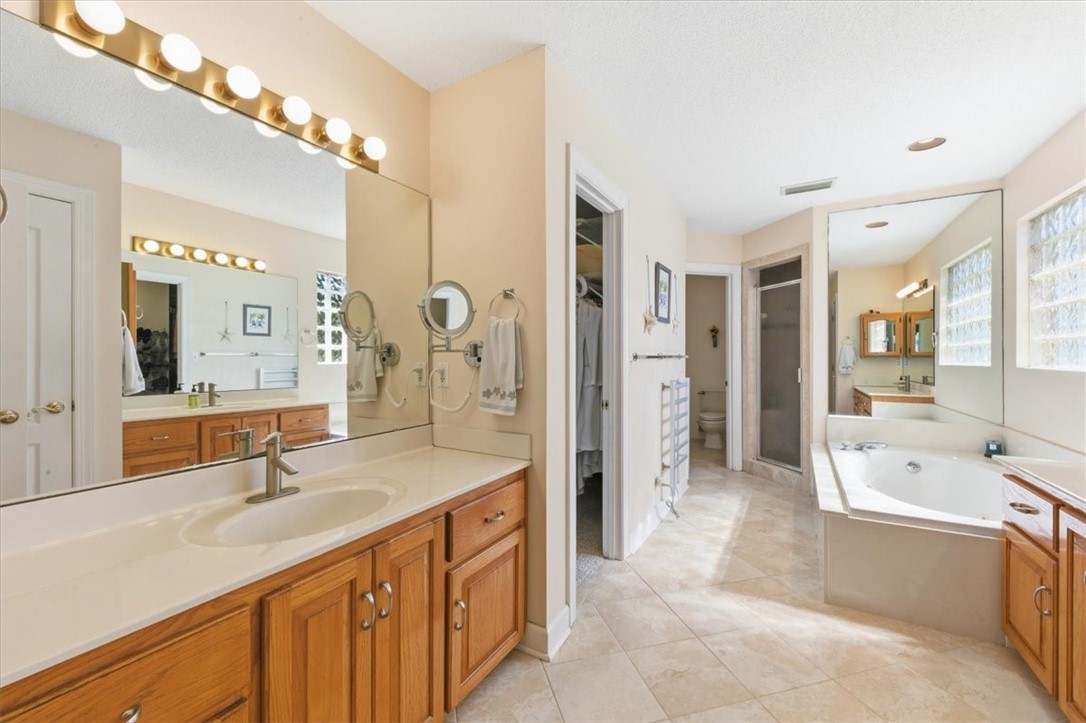 2127 Charing Cross, Unit CROSS Brunswick, GA 31525 - Photo 29 of 54 Master Bathroom