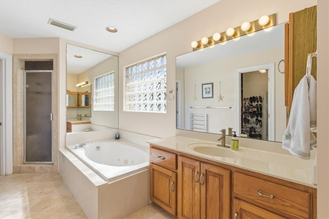 2127 Charing Cross, Unit CROSS Brunswick, GA 31525 - Photo 30 of 54 Master Bathroom