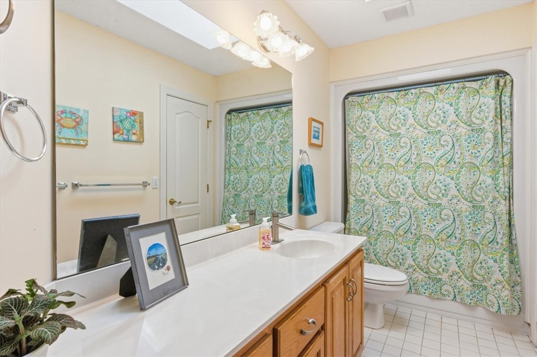 2127 Charing Cross, Unit CROSS Brunswick, GA 31525 - Photo 44 of 54 Guest Bathroom 3