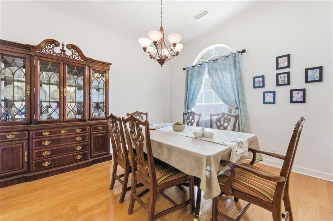 2127 Charing Cross, Unit CROSS Brunswick, GA 31525 - Photo 10 of 54 Dining Room