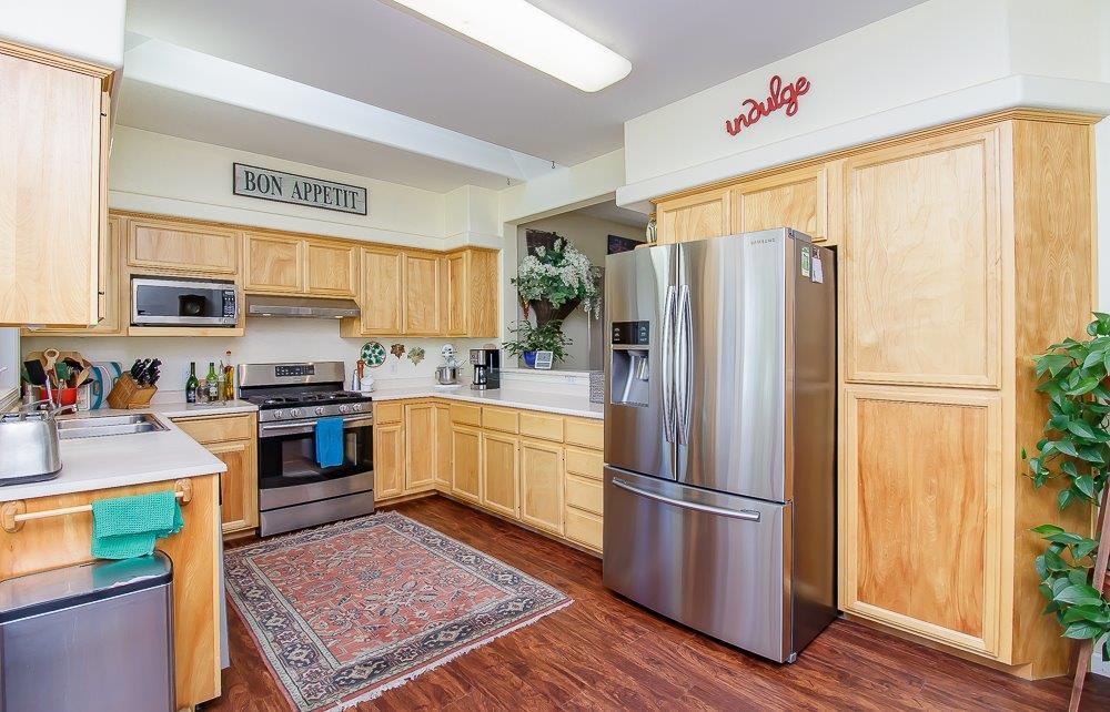 241 Christopher Way Talent, OR 97540 - Photo 6 of 30 Additional Photo