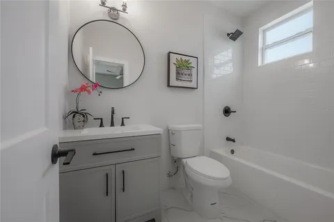 $575,000 | 2702 West Palmetto Street, Tampa, FL 33607