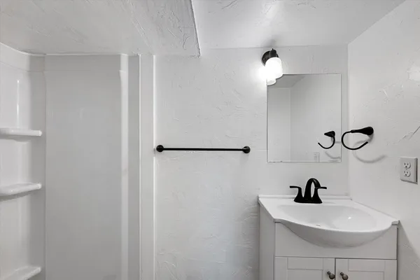 $269,900 | 320 South Crosby Street, Tekoa, WA 99033