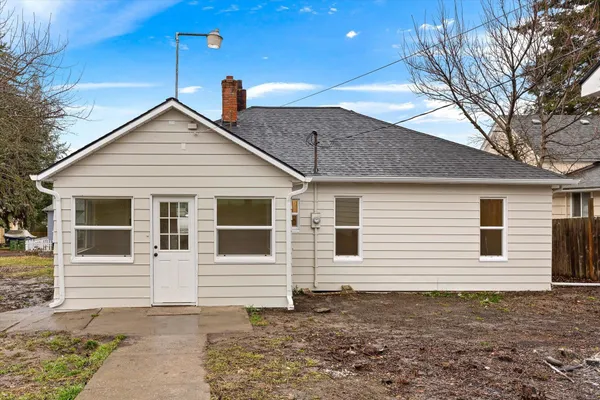 $269,900 | 320 South Crosby Street, Tekoa, WA 99033