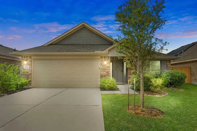 a view of aerial view of residential houses with outdoor space