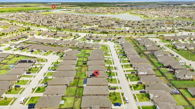 $2,595 | 13301 Lago Acero, La Marque, TX 77568