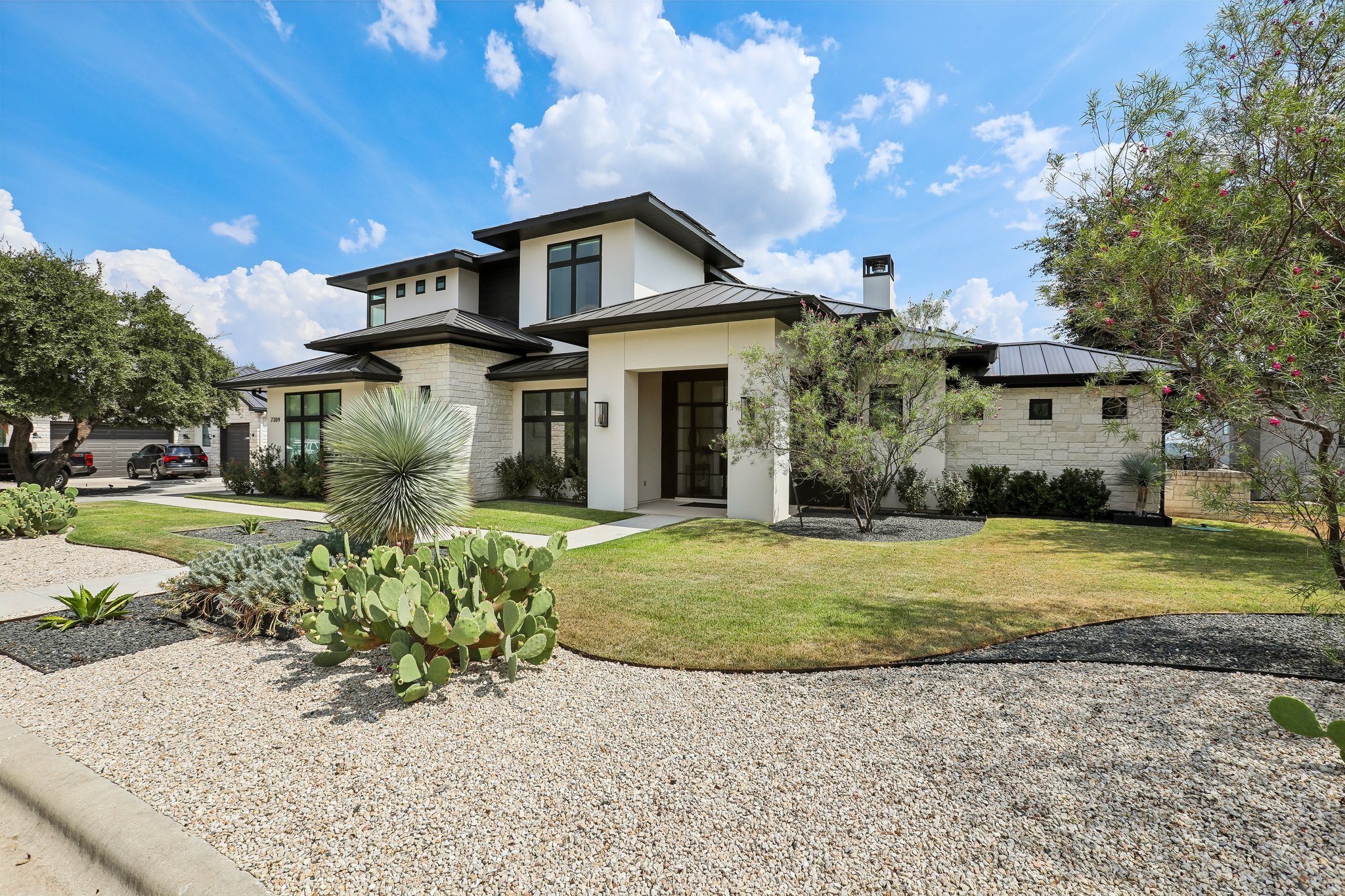 7309 Davenport Divide Road Austin, TX 78738 - Photo 3 of 30 Welcome home!