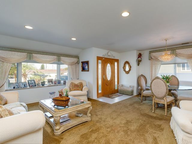 $1,275,000 | 1030 East Acacia Avenue, El Segundo, CA 90245