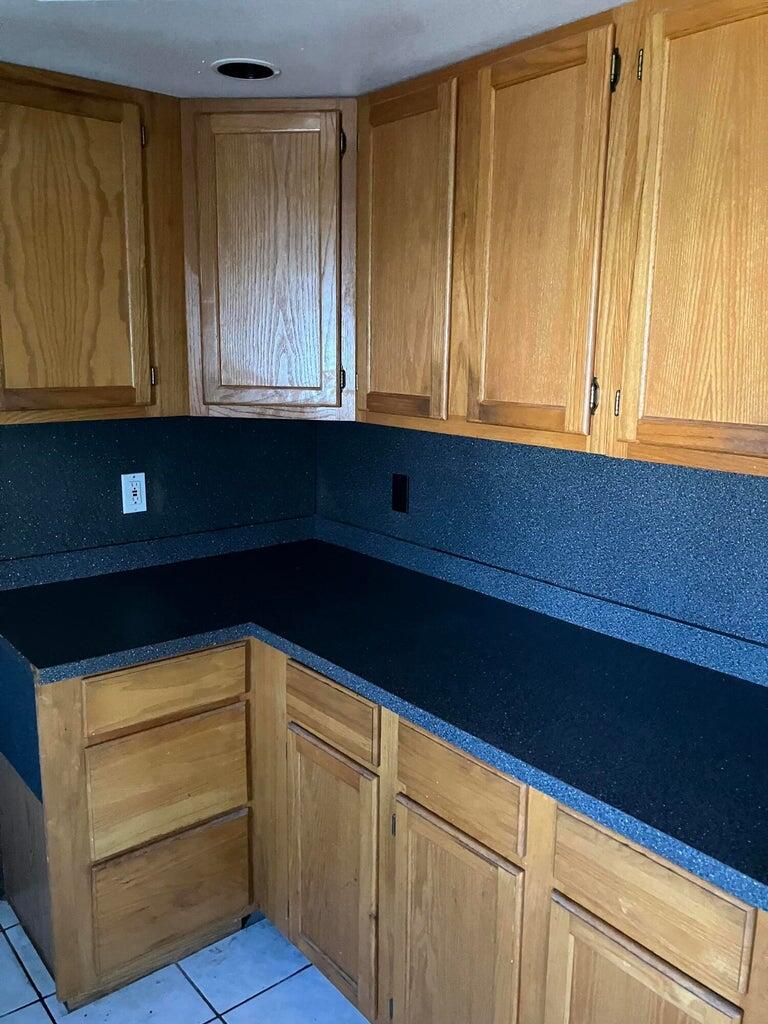 305 Southeast 8th Plainview, TX 79072 - Photo 11 of 63 11