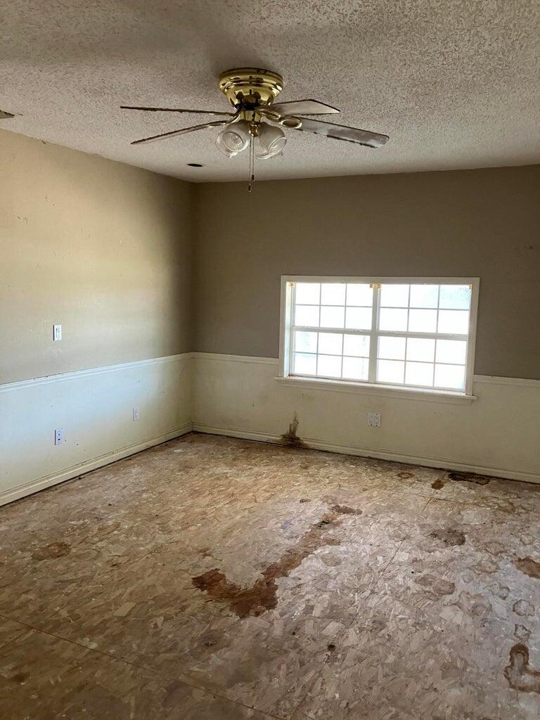 305 Southeast 8th Plainview, TX 79072 - Photo 18 of 63 18