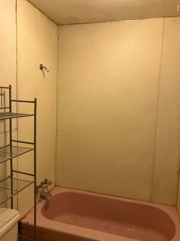 $68,500 | 305 Southeast 8th, Plainview, TX 79072