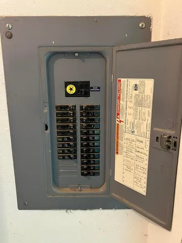 $68,500 | 305 Southeast 8th, Plainview, TX 79072