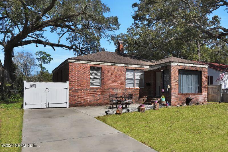 3333 Claremont Road Jacksonville, FL 32207 - Photo 1 of 20 Front Exterior