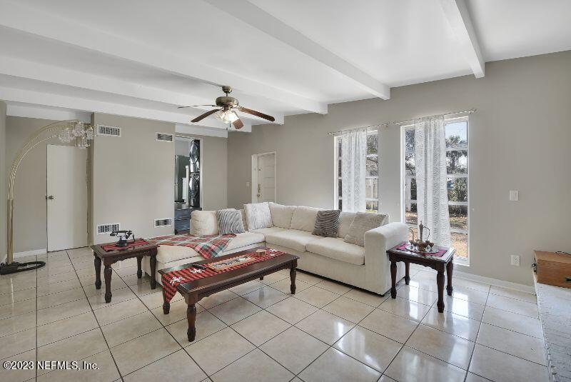 3333 Claremont Road Jacksonville, FL 32207 - Photo 12 of 20 Spacious Family Room