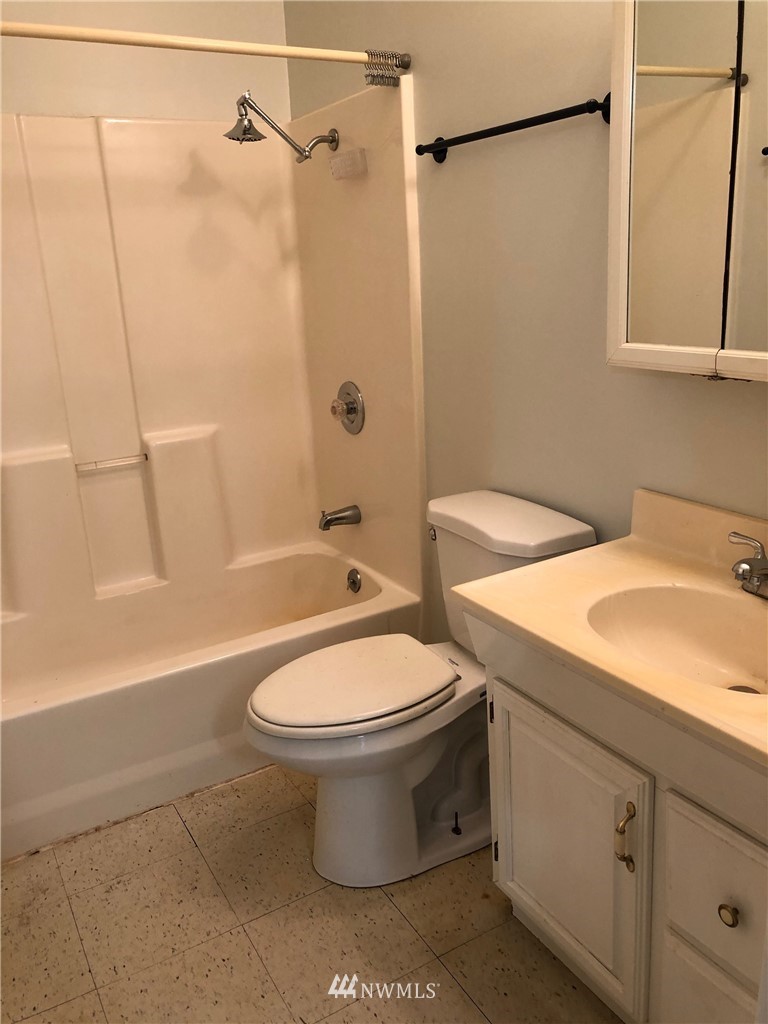 3117 Birch Bay Lynden Road Custer, WA 98240 - Photo 34 of 35 Gallery Image 34