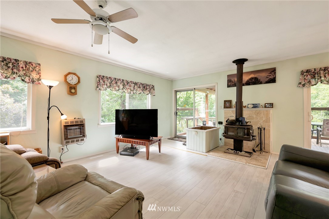 3117 Birch Bay Lynden Road Custer, WA 98240 - Photo 10 of 35 Gallery Image 10