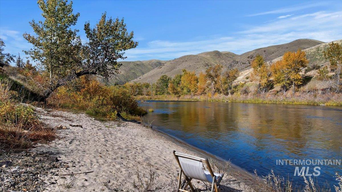 7 Mikylar Way Horseshoe Bend, ID 83629 - Photo 7 of 25 Water view featuring a mountain backdrop