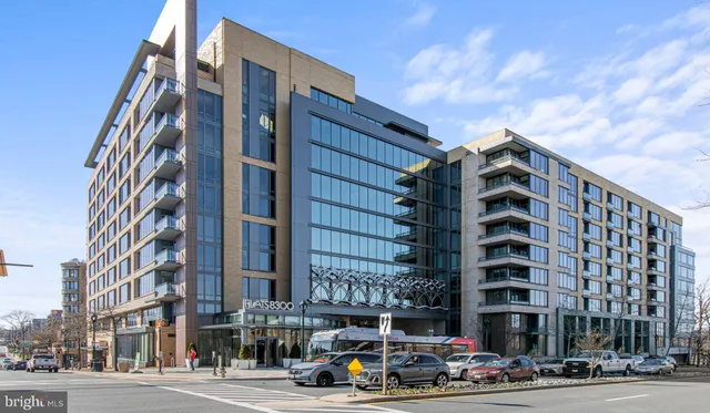 $3,849 | 8300 Wisconsin Avenue, Unit 2B1704, Bethesda, MD 20814