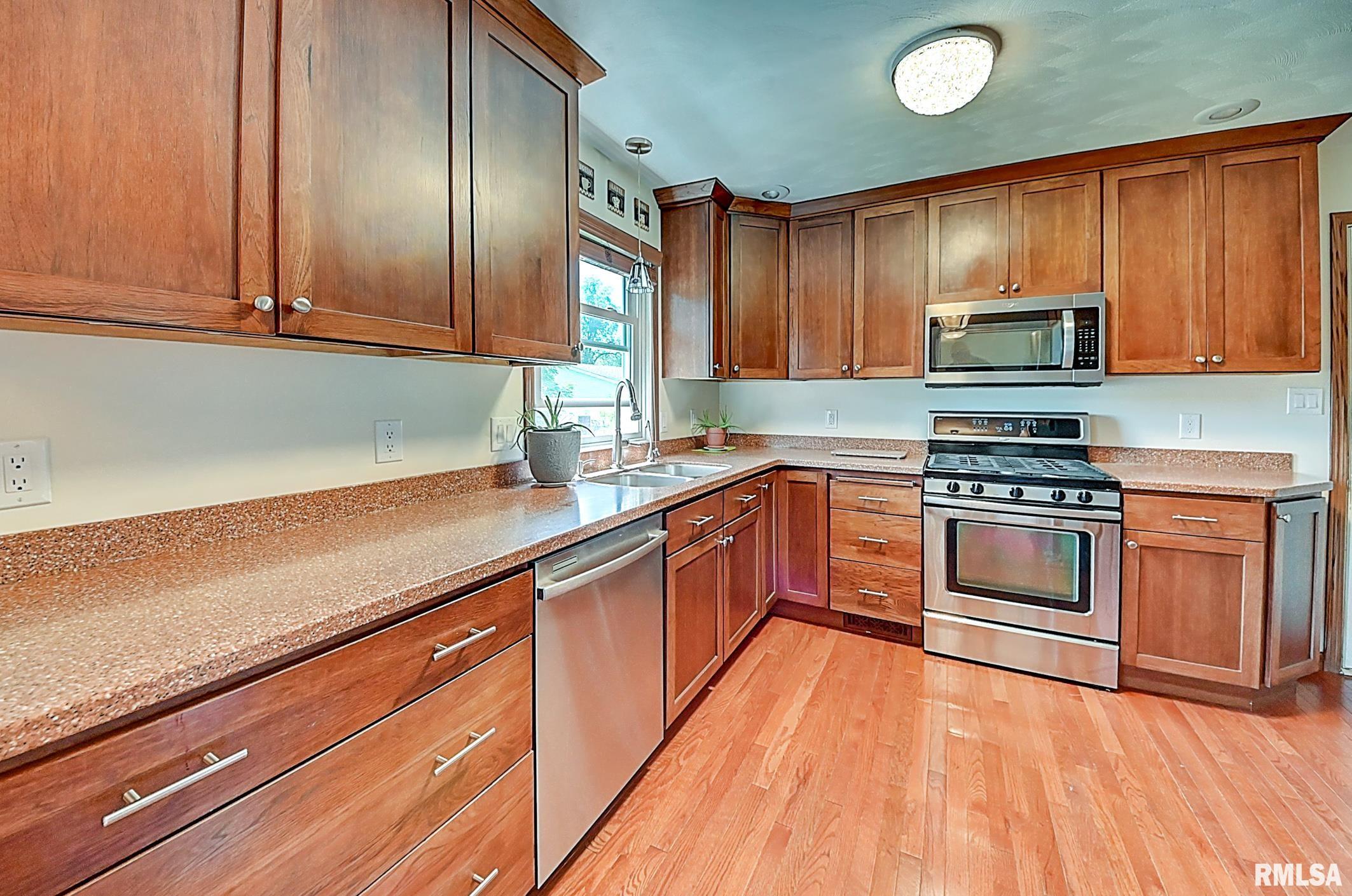 11711 Ridgewood Road Milan, IL 61264 - Photo 16 of 35 Gallery Image 16