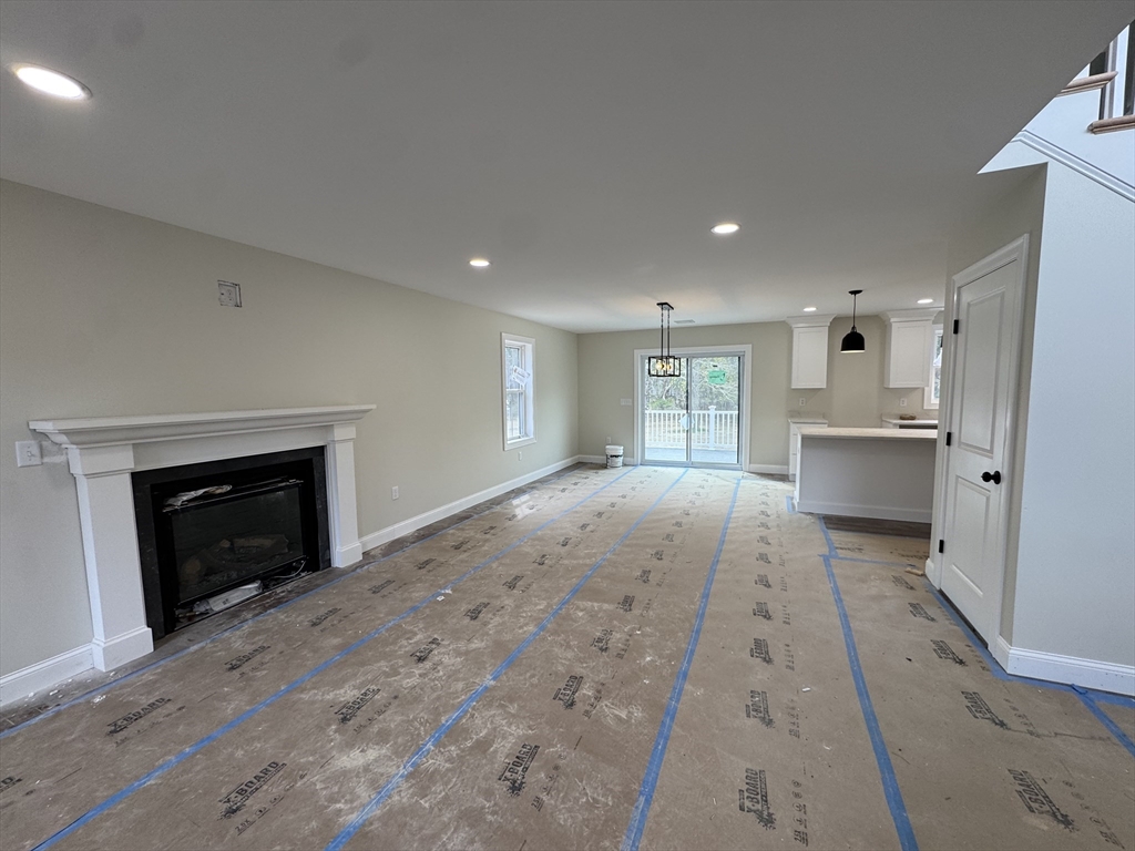 247 Braley Hill Road Rochester, MA 02770 - Photo 3 of 13