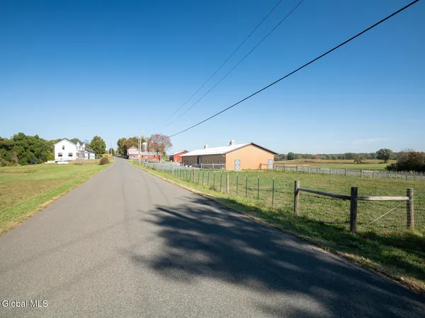 $2,585,000 | 282 Ridge Road, Stuyvesant, NY 12156