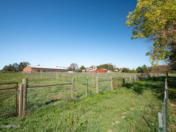 $2,585,000 | 282 Ridge Road, Stuyvesant, NY 12156